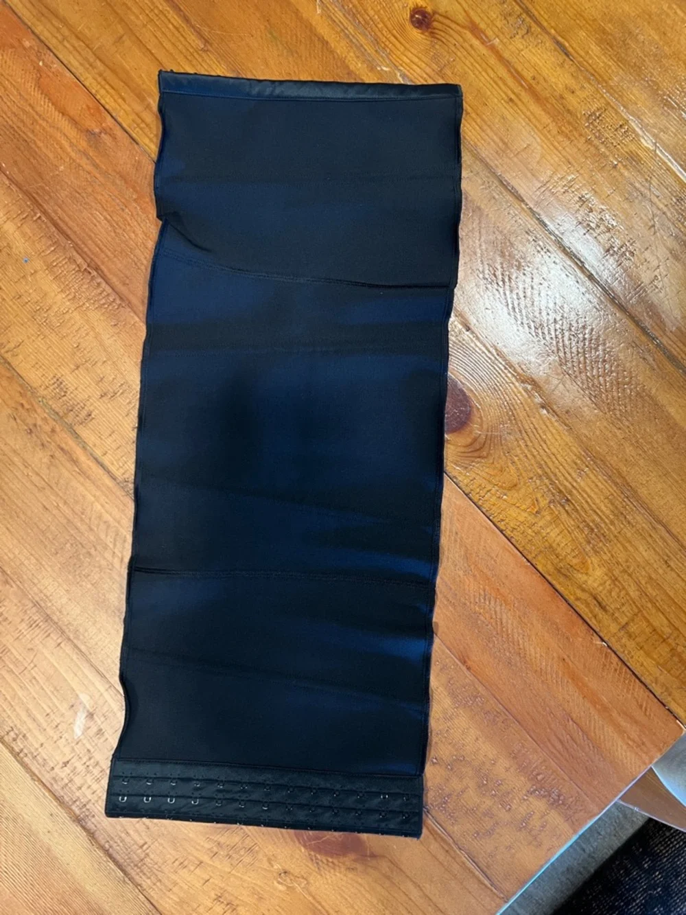 Skims Waist Trainer - Picture 3 of 4